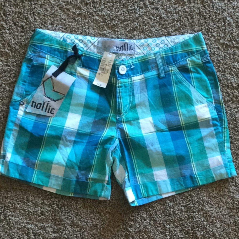 Plaid Nollie Shorts, size 7